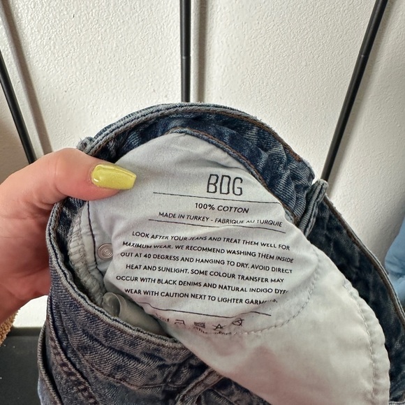 Urban Outfitters medium wash high rise retro vintage mom denim jeans y2k - Picture 6 of 6